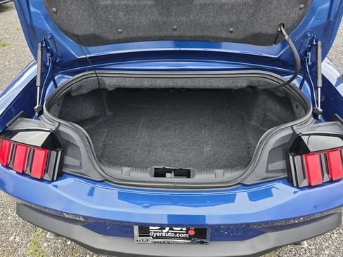 Used 2024 Ford Mustang Convertible RWD image 15
