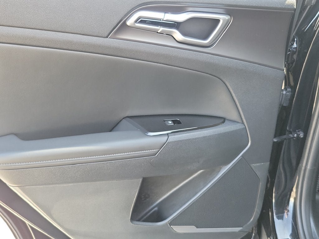 Used 2025 Kia Sportage EX w/ Premium Package FWD image 15
