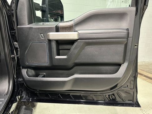 Used 2021 Ford F350 Lariat image 8