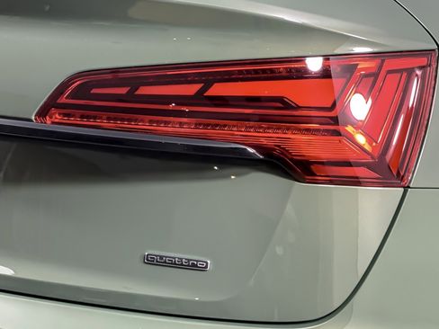 Used 2025 Audi Q5 2.0T Premium Plus w/ Premium Plus Package image 26