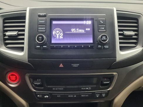Used 2016 Honda Pilot LX image 25