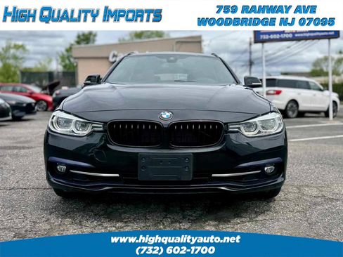 Used 2018 BMW 330i xDrive Wagon AWD/4WD image 2