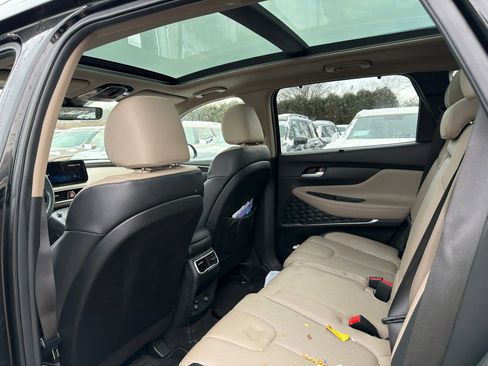 Used 2023 Hyundai Santa Fe SEL Premium image 6