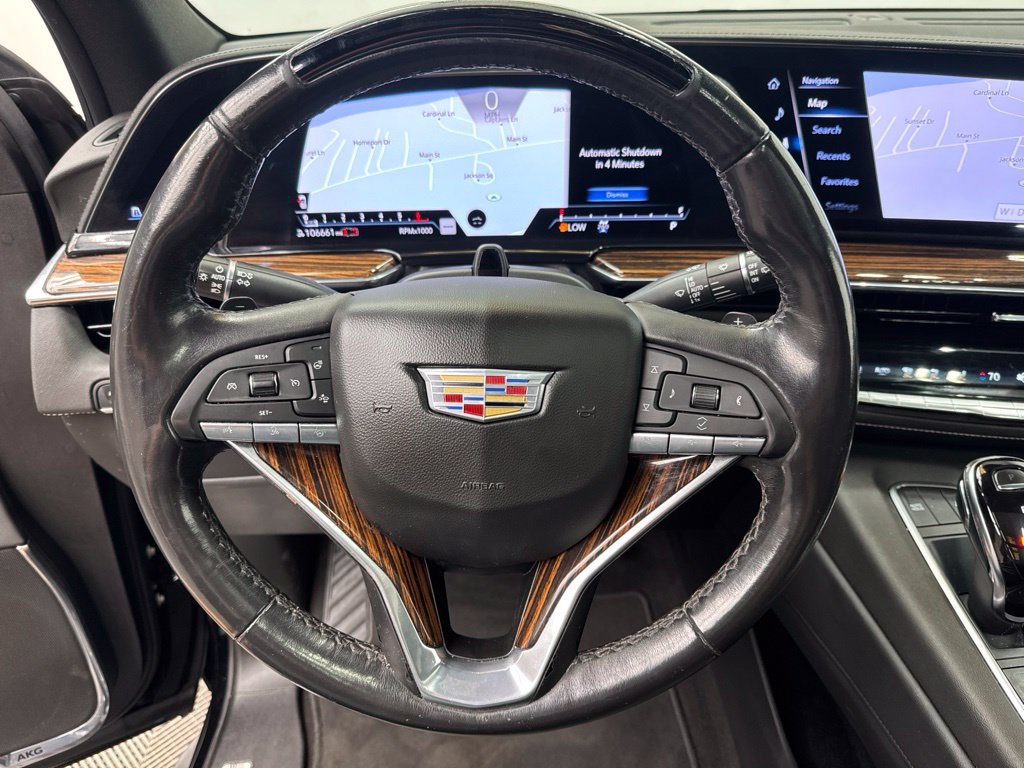 Used 2022 Cadillac Escalade Premium Luxury AWD/4WD image 19