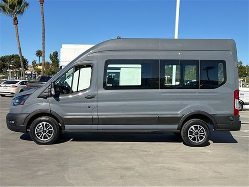 Used 2024 Ford E-Transit 148 High Roof image 40