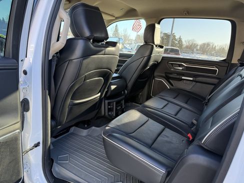 Used 2019 RAM 1500 Laramie image 12