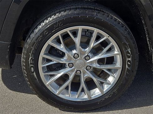 Used 2021 Jeep Grand Cherokee L Summit w/ Luxury Tech Group V image 7