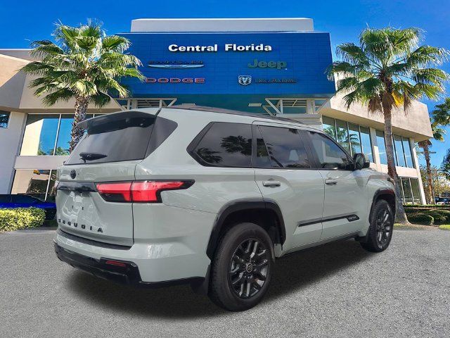 Used 2024 Toyota Sequoia Platinum AWD/4WD image 5
