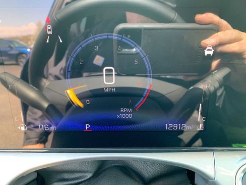 Certified 2024 Chevrolet Trax LT w/ LT Convenience Package image 12