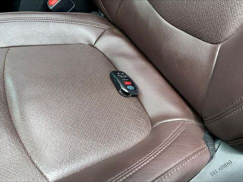 Certified 2024 Toyota Sienna Platinum FWD image 14