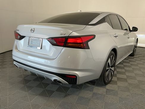 Used 2019 Nissan Altima 2.5 SV image 5