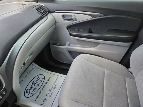 Used 2019 Honda Pilot LX image 22
