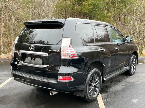 Used 2023 Lexus GX 460 Premium w/ Premium Package image 5