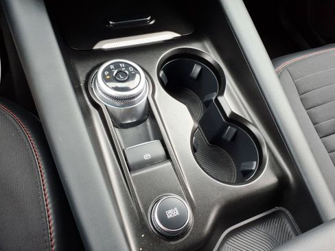 Used 2025 Ford Explorer ST-Line AWD/4WD image 19