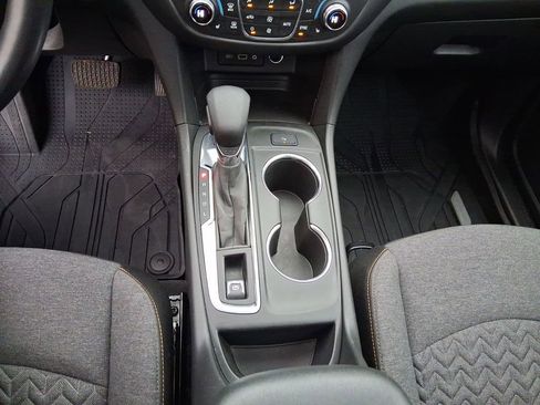 Used 2022 Chevrolet Equinox LT image 14