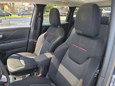 Used 2023 Jeep Renegade Trailhawk w/ Sun/Sound Group AWD/4WD image 15