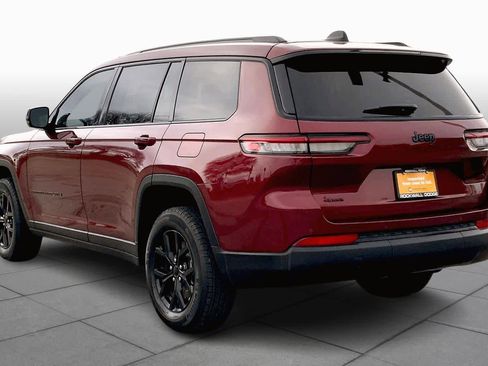 Certified 2025 Jeep Grand Cherokee L Altitude image 12