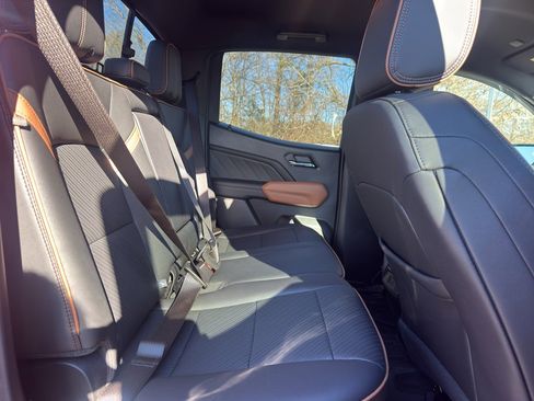 Used 2024 GMC Canyon AT4 w/ AT4 Premium Package image 17