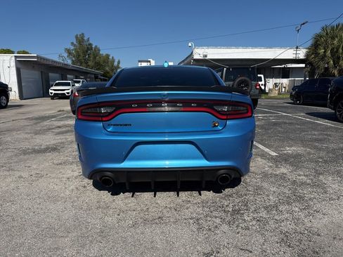 Used 2019 Dodge Charger Scat Pack image 7