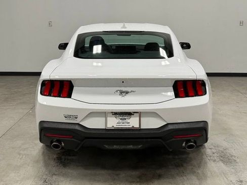 Used 2025 Ford Mustang Coupe image 10