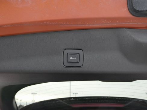 Used 2023 Chevrolet TrailBlazer ACTIV w/ Sun and Liftgate Package image 30