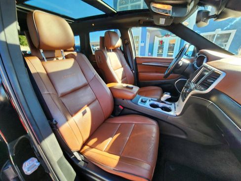 Used 2018 Jeep Grand Cherokee Summit w/ Platinum Series Group AWD/4WD image 18