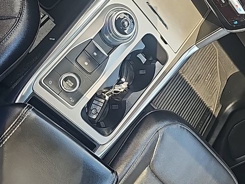 Used 2023 Ford Explorer Limited w/ Hybrid Equipment Group 310A AWD/4WD image 21