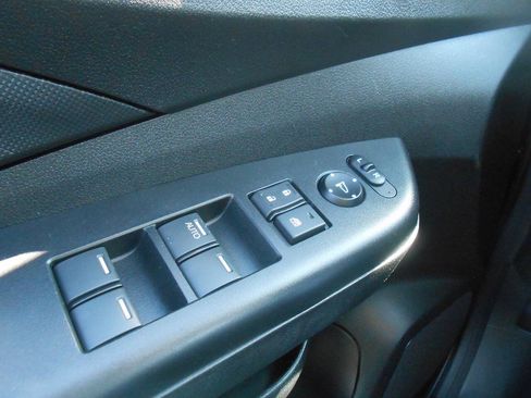Used 2012 Honda CR-V LX image 16