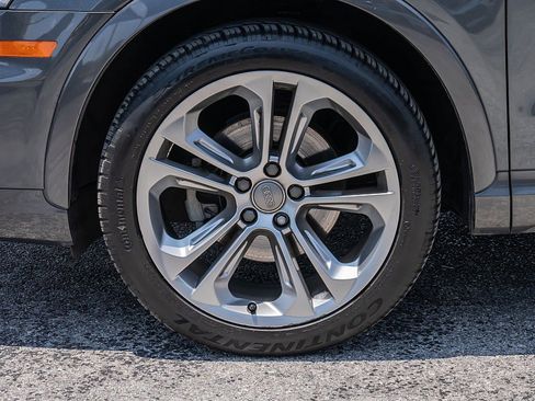 Used 2018 Audi Q3 2.0T Premium Plus w/ Premium Plus Package FWD image 35