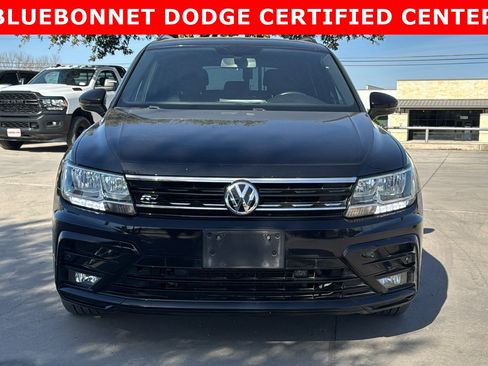Used 2021 Volkswagen Tiguan SE R-Line image 2