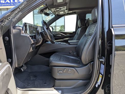 Used 2023 Cadillac Escalade V AWD/4WD image 22