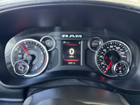 Used 2022 RAM 2500 Big Horn w/ Cold Weather Group image 10