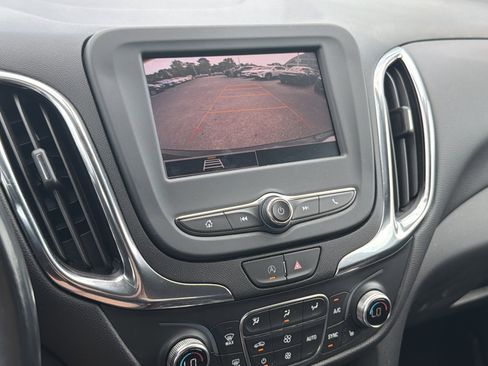 Used 2022 Chevrolet Equinox LT AWD/4WD image 25