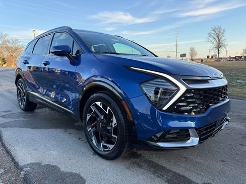 Certified 2025 Kia Sportage SX image 4