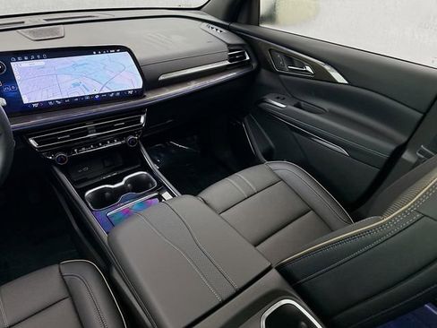 New 2026 Chevrolet Traverse High Country w/ LPO, Floor Liner Package image 26