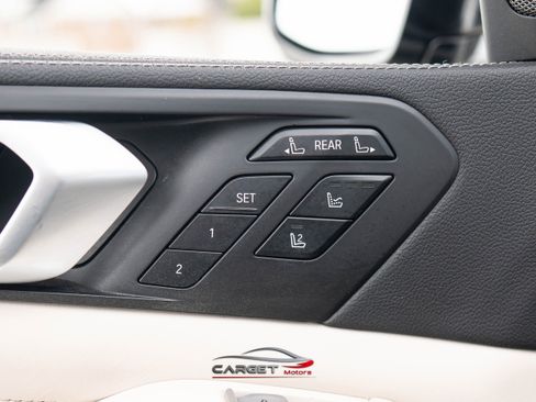 Used 2021 BMW X7 xDrive40i w/ M Sport Package image 45