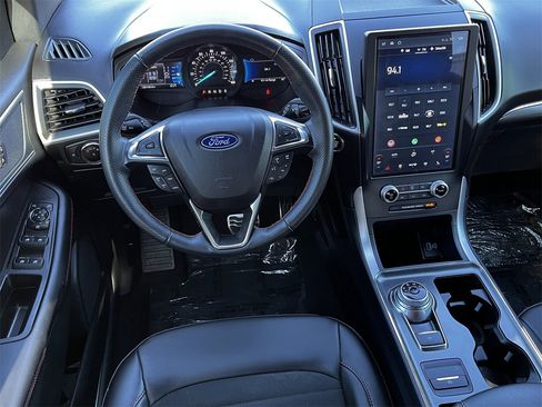 Used 2024 Ford Edge ST-Line image 10