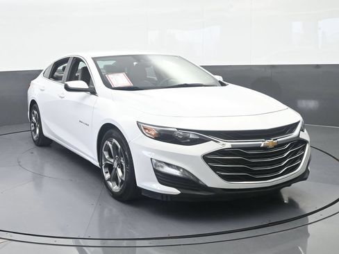 Used 2024 Chevrolet Malibu LT FWD image 9