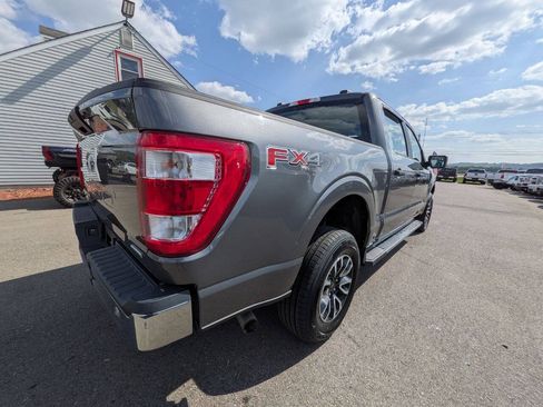 Used 2021 Ford F150 XL w/ FX4 Off-Road Package AWD/4WD image 9