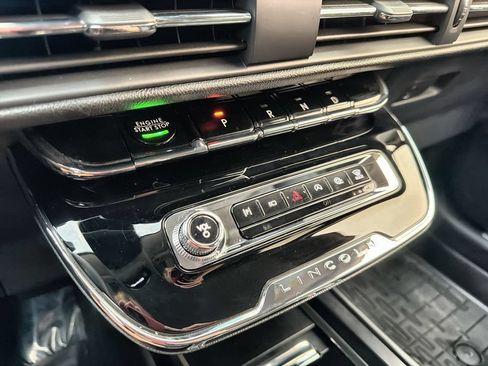 Used 2026 Lincoln Corsair Premiere FWD image 23