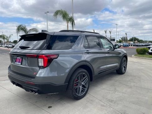 New 2026 Ford Explorer ST AWD/4WD image 5