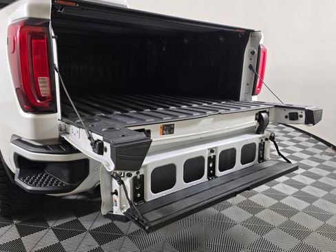 Used 2020 GMC Sierra 1500 Denali w/ Denali Ultimate Package image 16