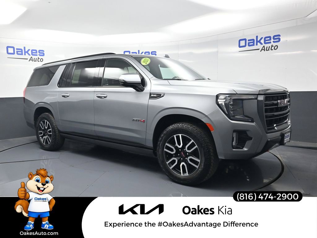 Used 2023 GMC Yukon XL AT4 w/ Technology Package AWD/4WD image 1