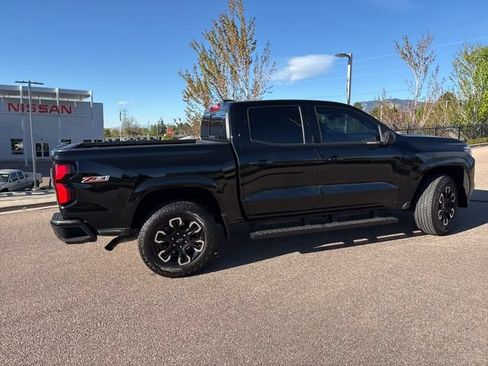 Used 2024 Chevrolet Colorado Z71 w/ Z71 Convenience Package 2 AWD/4WD image 4