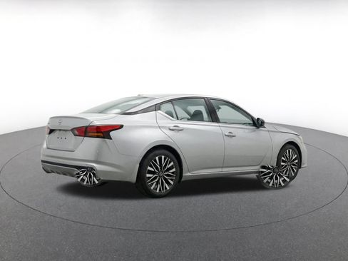 Used 2026 Nissan Altima 2.5 SV FWD image 9