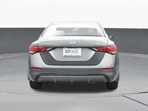 Used 2025 Nissan Sentra S FWD image 11