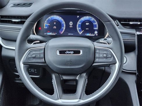 Used 2024 Jeep Grand Cherokee L Laredo image 26