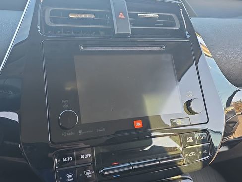 Certified 2017 Toyota Prius Four Touring image 20