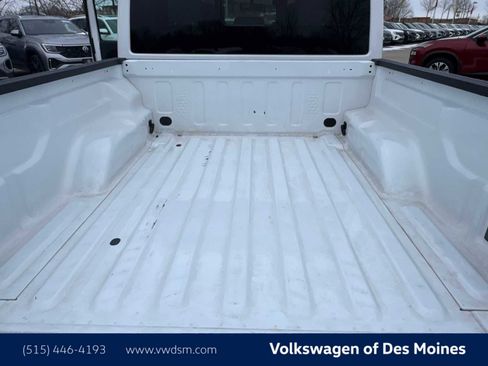 Used 2023 Jeep Gladiator Mojave w/ Cold Weather Group image 18