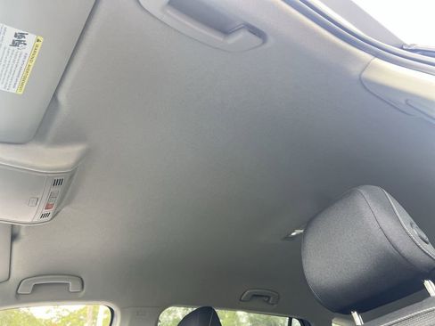 Certified 2024 Volkswagen Tiguan S image 23